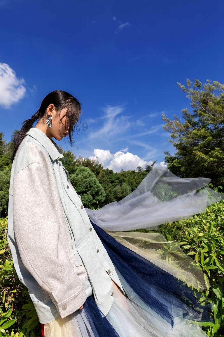 逃离废弃火车站